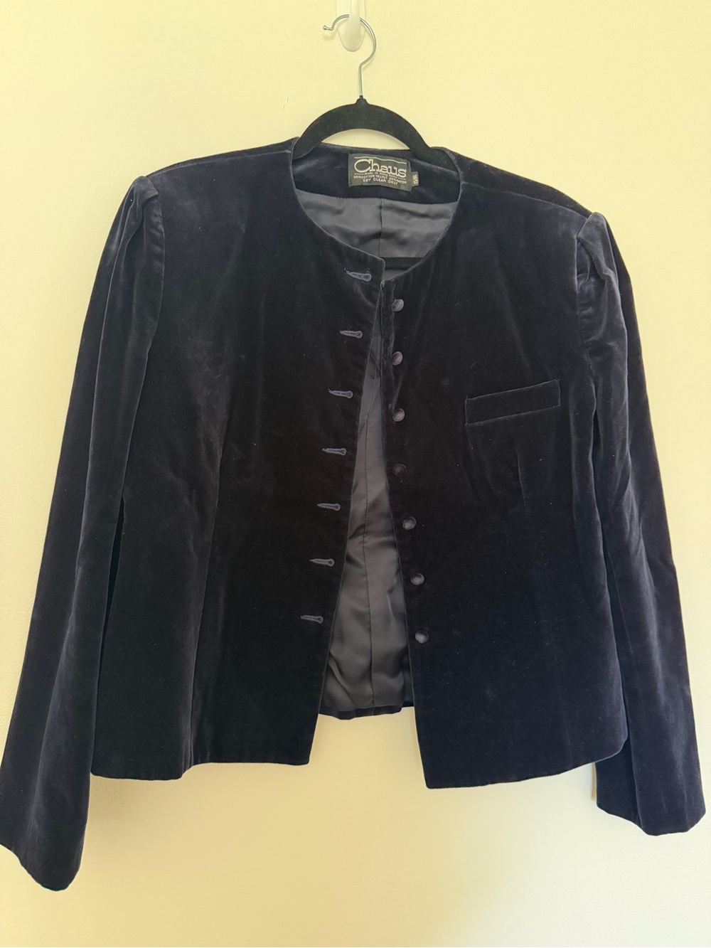 Chaus Velvet Collarless Button Jacket in Navy